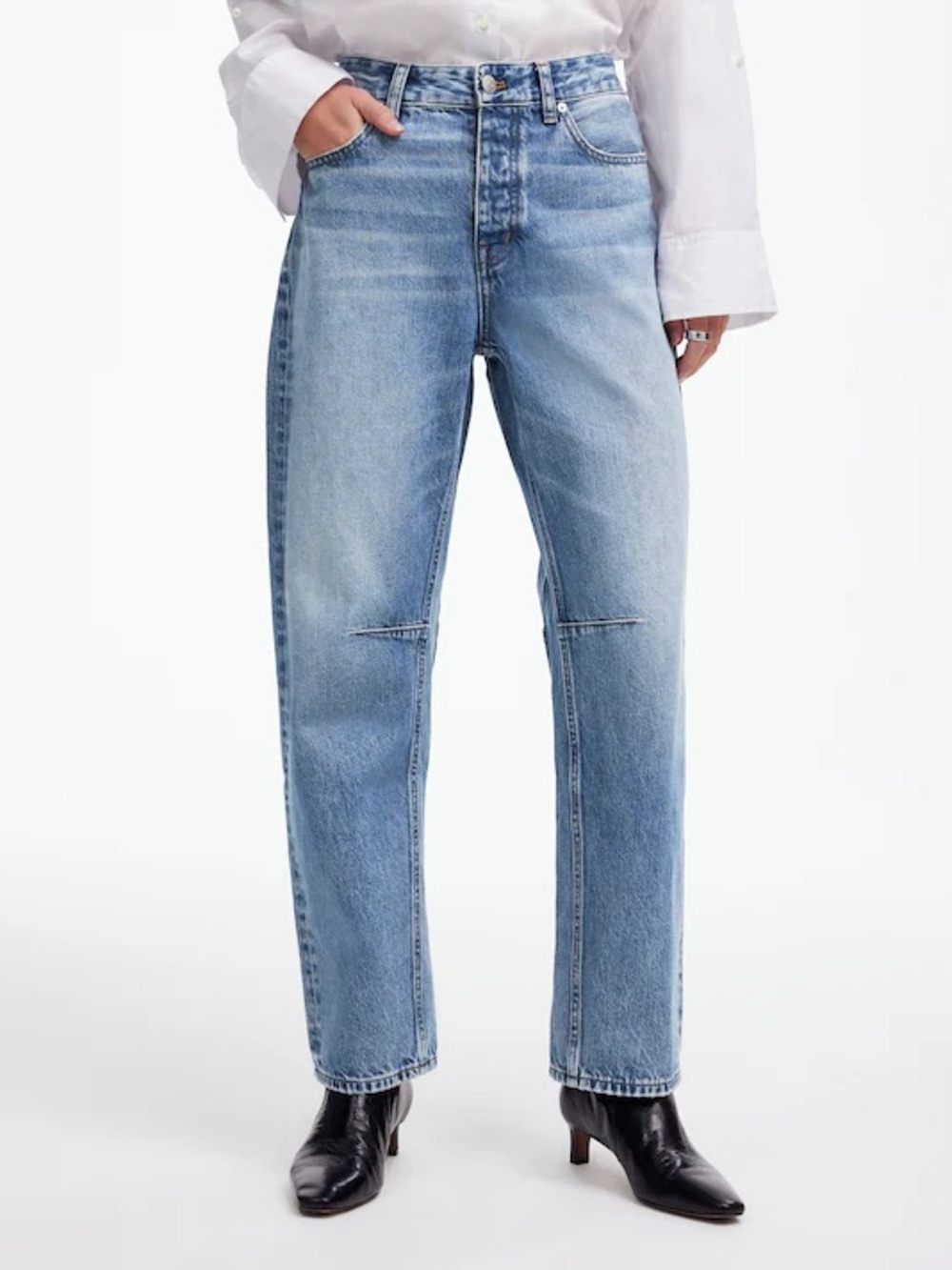 Madewell The Darted Barrel-Leg Jean Dobbins Wash
